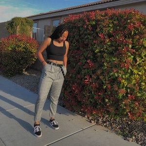 Meet your Posher, Mia